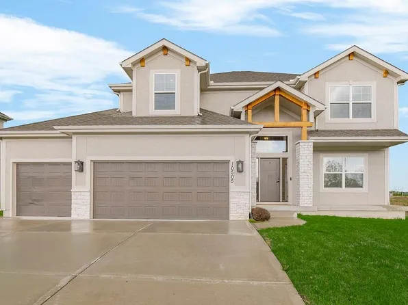 10505 N Flora Ave, Kansas City, MO 64155