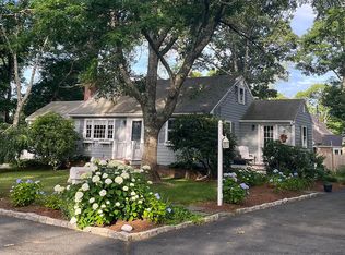 29 Musket Ln, Mashpee, MA 02649