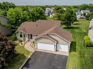8941 Trinity Gdns N, Brooklyn Park, MN 55443