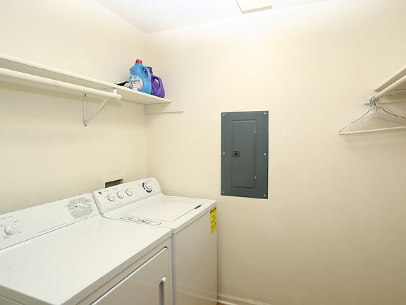 3rd image of 4711 Prairie Rose Dr #20-12184
