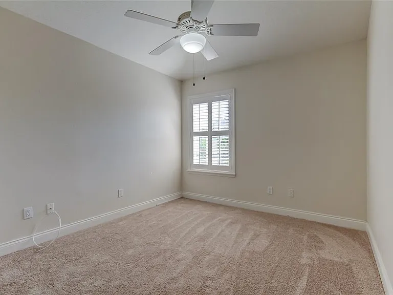 10704 Sierra Vista Pl — Photo 25