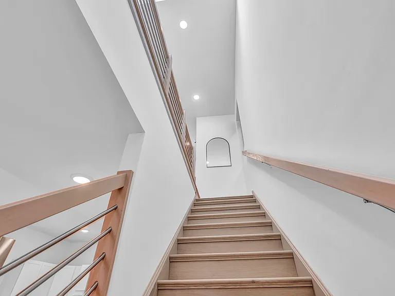 805 Brayton Ave — Photo 37