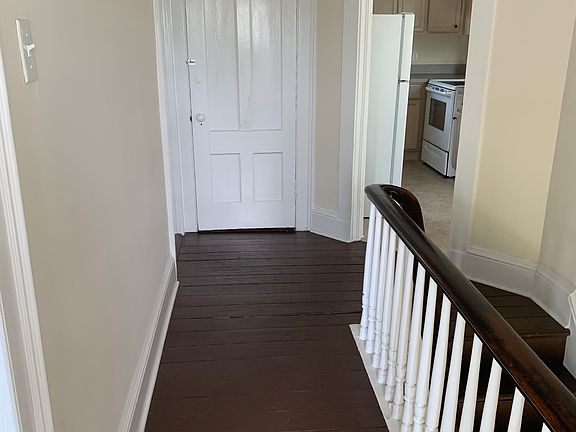 3rd image of 838 Boston Post Rd #3