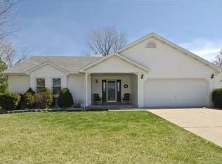 55 River Boat Dr, Saint Peters, MO 63376