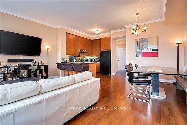 1121 Bay St #2001 — Photo 6