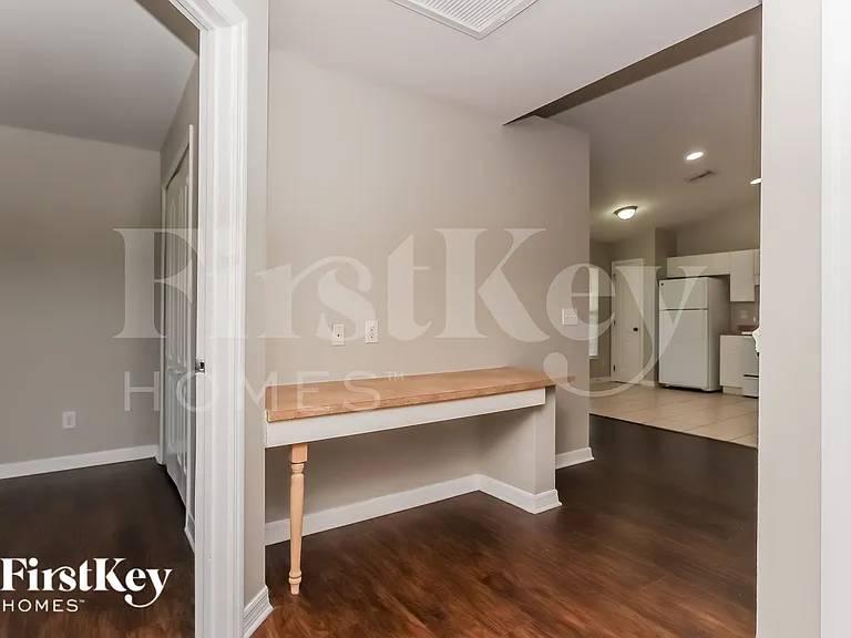 6006 Dora Ave N — Photo 8