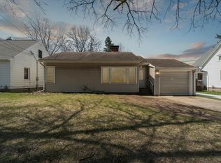 708 S Cochran Ave, Charlotte, MI