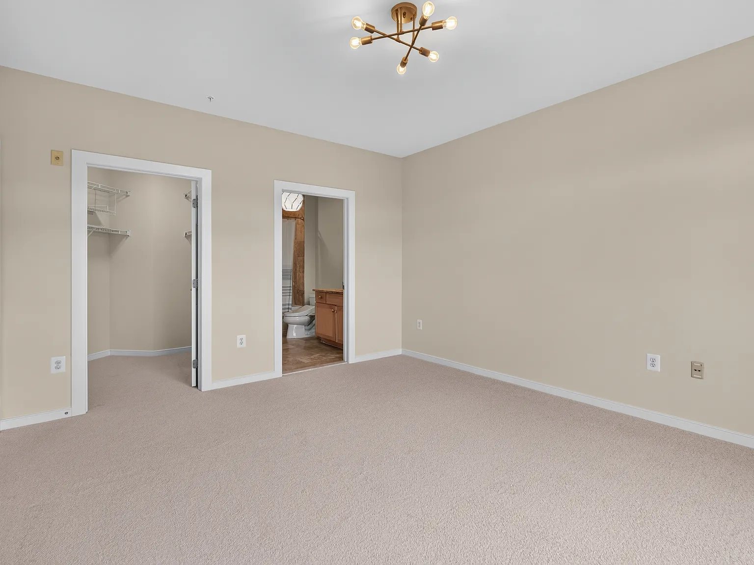 2200 North Westmoreland St #309 - 1 — Photo 4
