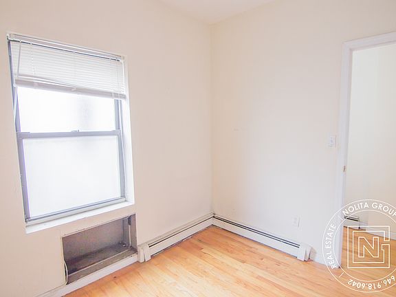 5th image of 36 Orchard St #B4