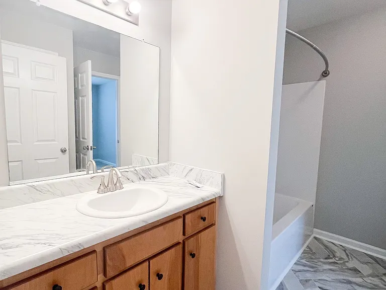 1042 W Creek Coyote Trl #E — Photo 12