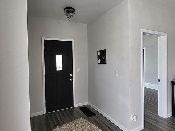 5th image of 1215 E Main St