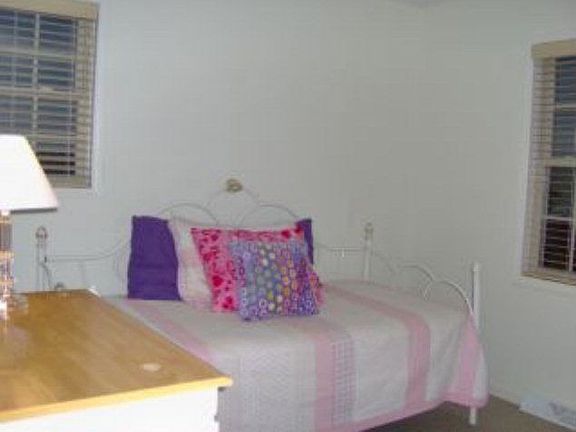 5th image of 115 Reese Dr