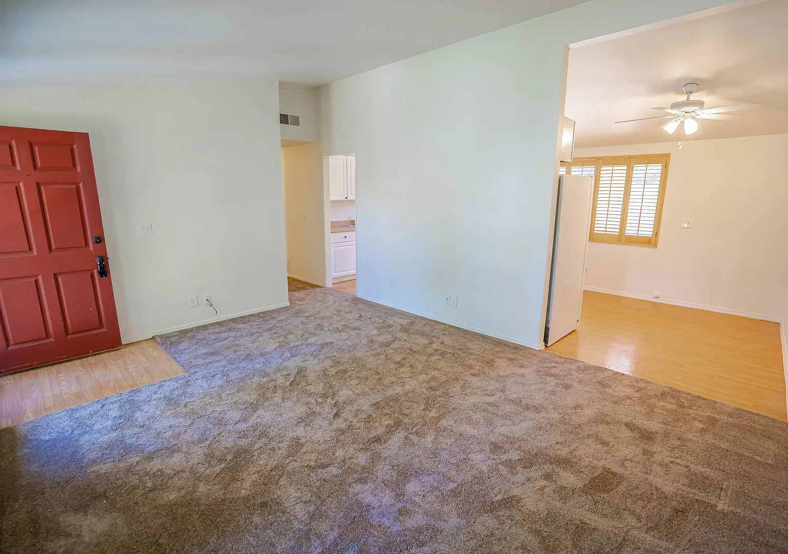 Coming Soon! Single Story 3 Bedroom In Canyon Country! — Photo 2