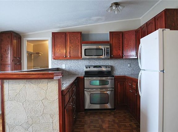 4th image of 208 Miller Dr