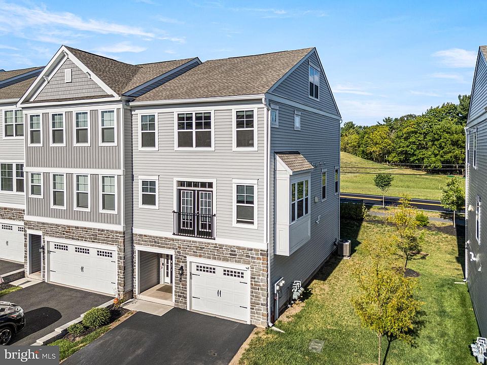 1st image of 164 Larrabee Way
