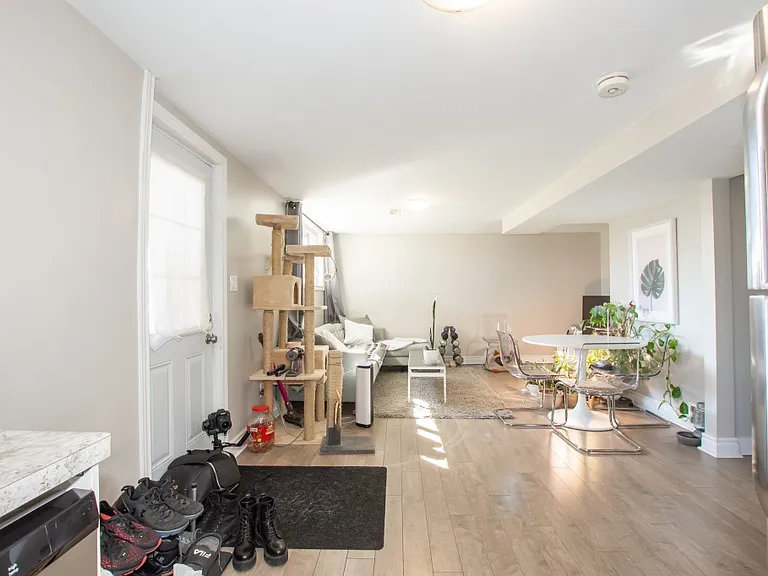 94 Meredith Dr — Photo 5