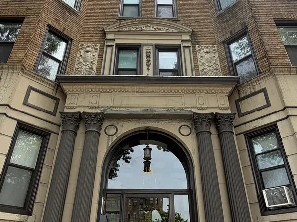 1142 Commonwealth Ave #25, Allston, MA 02134