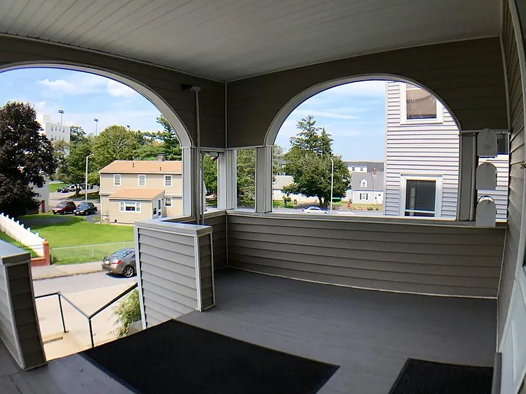 7 Jones St #3 — Photo 6