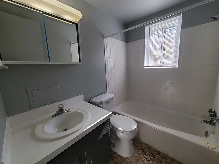 4015 Hamilton St — Photo 2