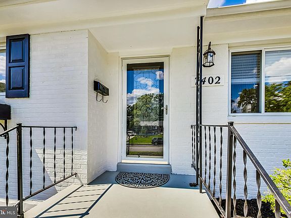 2nd image of 7402 Essex Ave