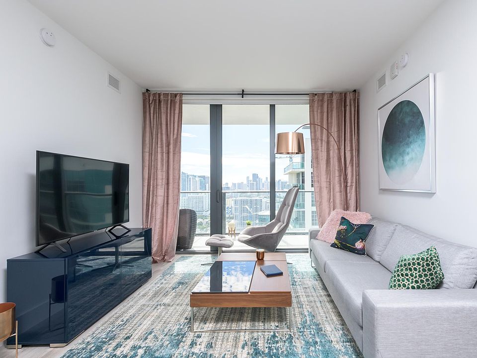 1st image of 121 NE 34th St #3102
