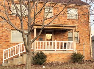 412 1/2 4th Ave, Ottawa, IL 61350