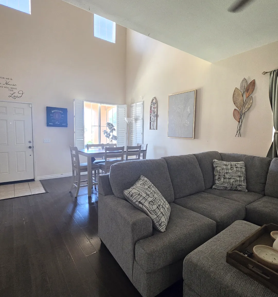 227 Cisneros Ct — Photo 2