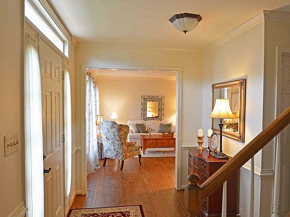 4th image of 15095 Wetherburn Dr