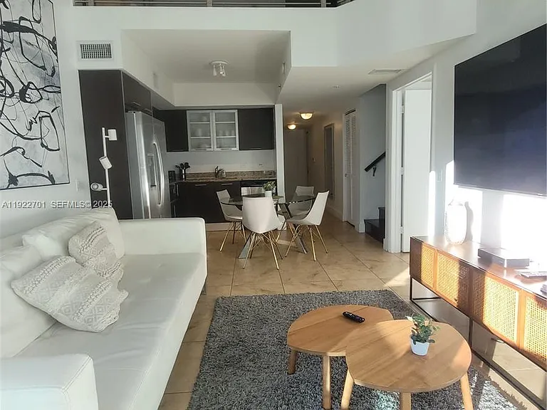 41 SE 5th St #710 — Photo 5