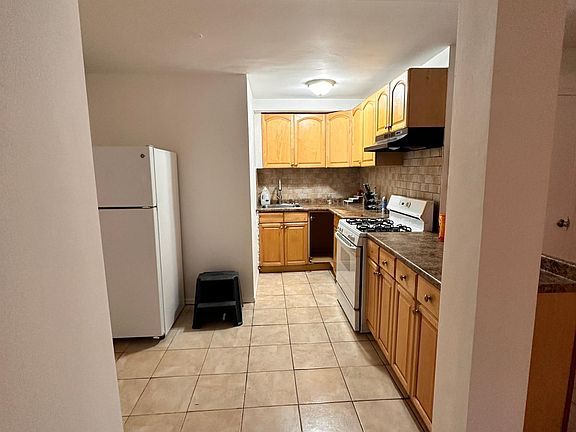 4th image of 106-11 78th St