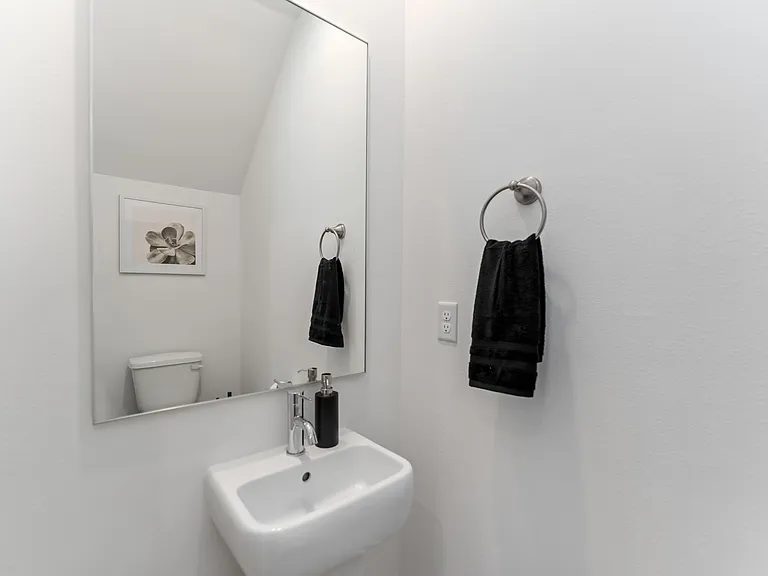 5117 Briscoe St — Photo 10