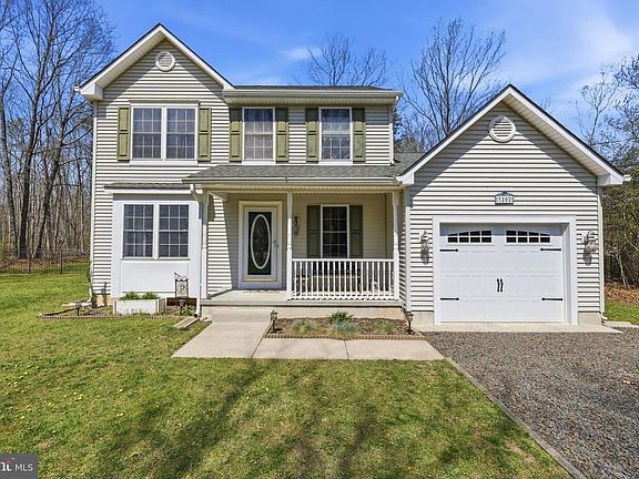 4th image of 3202 Oakwood Dr