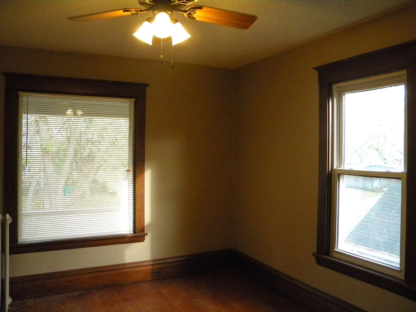 742BUCH — Photo 3