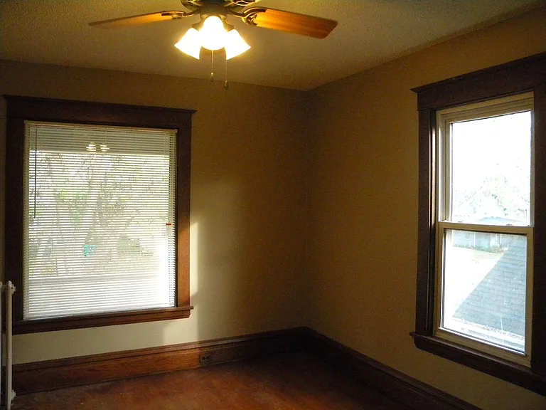 742 Buchanan St NE — Photo 6