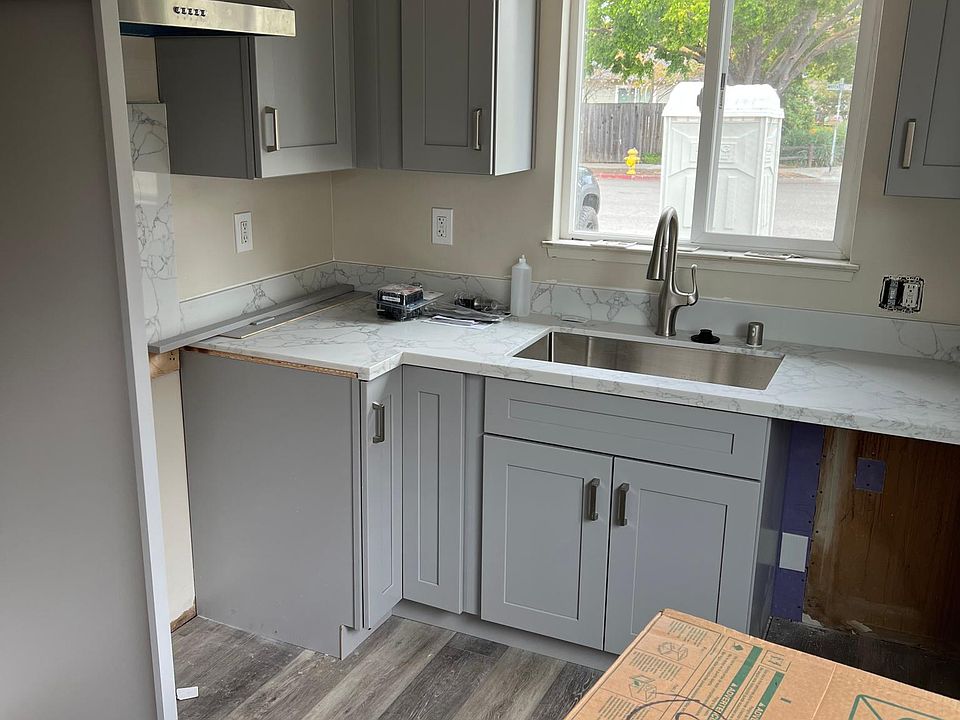 1st image of 973 Whitehall Ave