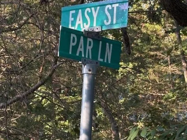 2 Par Ln, Hillsboro, MO 63050