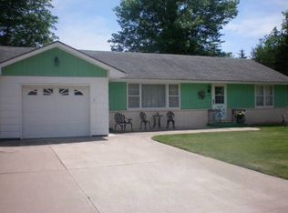 409 W Riley St, Easton, KS 66020
