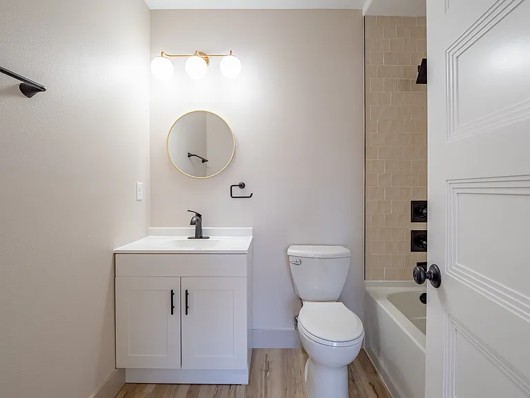 926 M St SW #C — Photo 12
