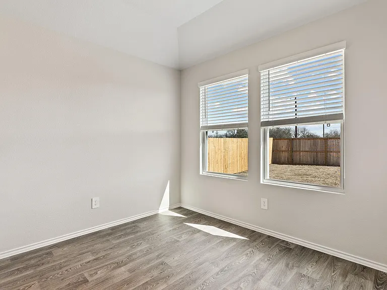 1702 Miller Ter — Photo 14