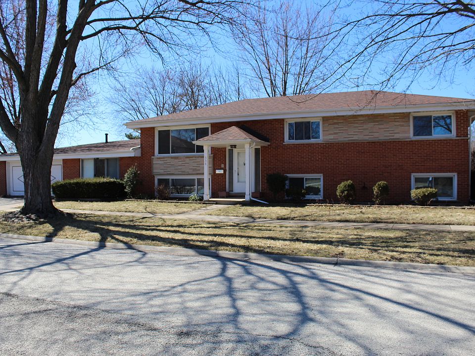 1st image of 538 Forest Preserve Dr