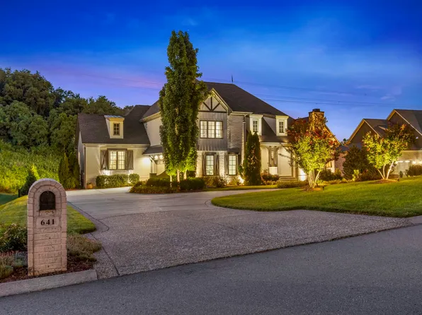 641 Legends Crest Dr, Franklin, TN 37069
