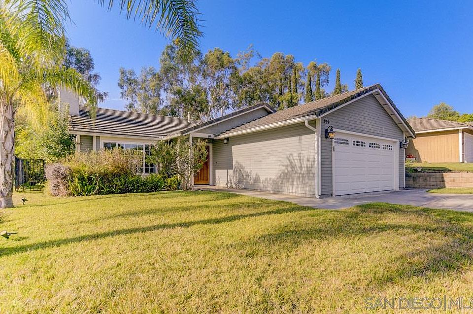 1st image of 944 Viking Ln