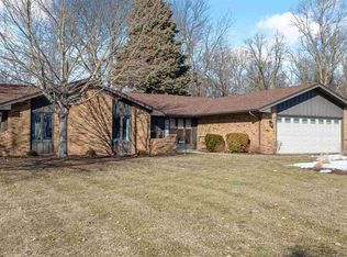 8216 Cloverdale Ln, Rockford, IL 61107