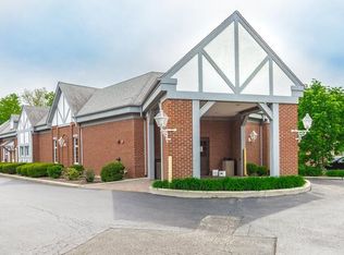 151 W Golf Rd, Libertyville, IL 60048