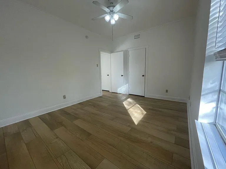 202 S Willomet Ave — Photo 9