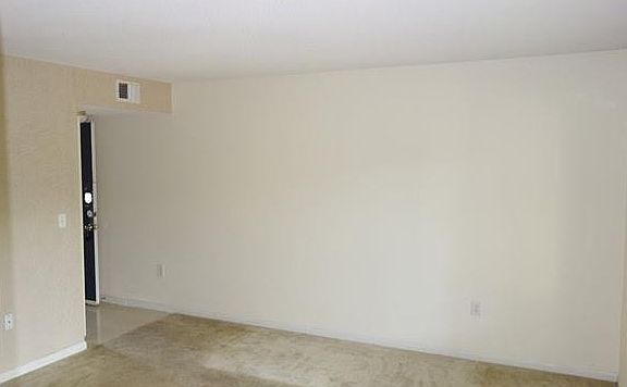 2nd image of 815 W Boynton Beach Boulevard #105