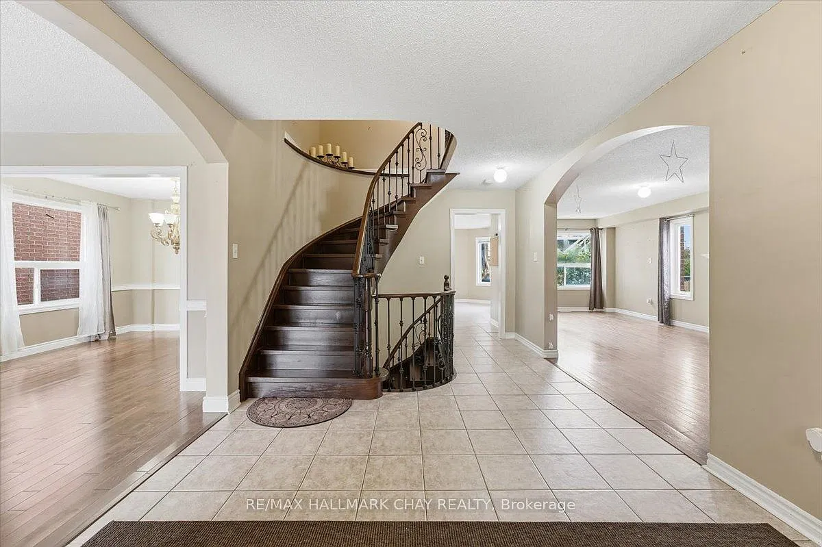 3 bed, $2,750 — Photo 4