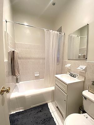 4th image of 48 E End Ave #4C
