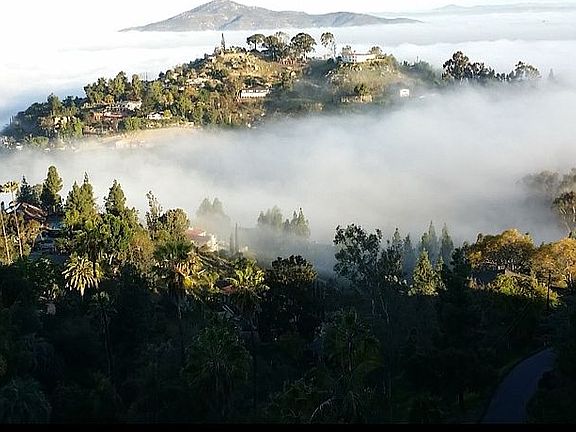 2nd image of 4940 Mount Helix Dr