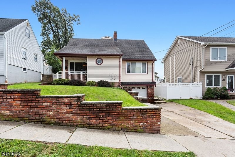 1st image of 10 Wendy Terrace